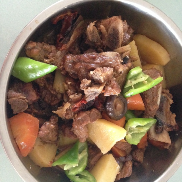 土豆炖排骨