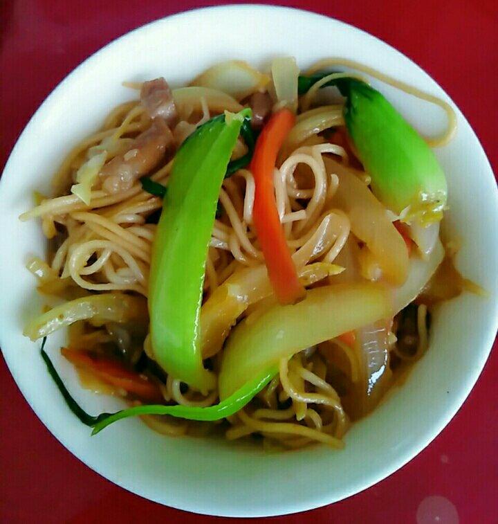时蔬酱油炒面