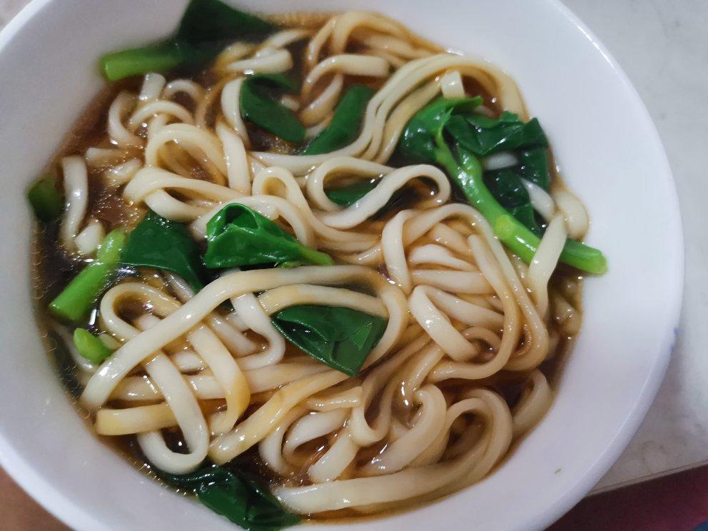 十分钟搞定的热汤面