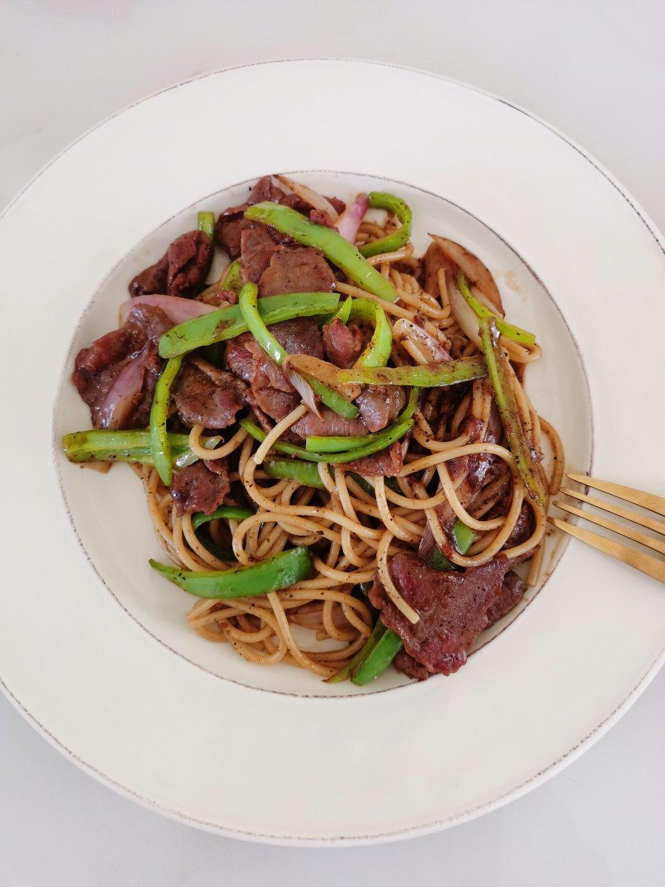 比餐厅好吃的黑椒牛柳意面🍝零失败简单教程