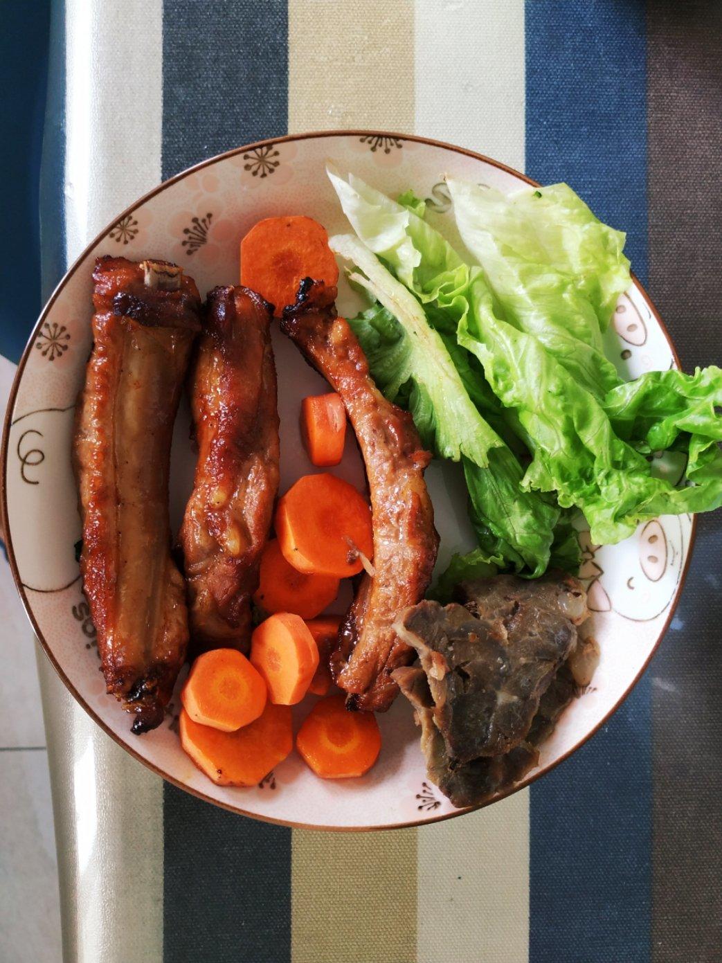 纸牌屋烤肋排