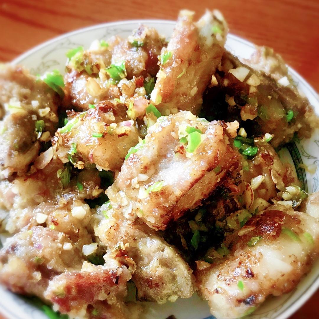 蒜香排骨 Garlic Pork Ribs