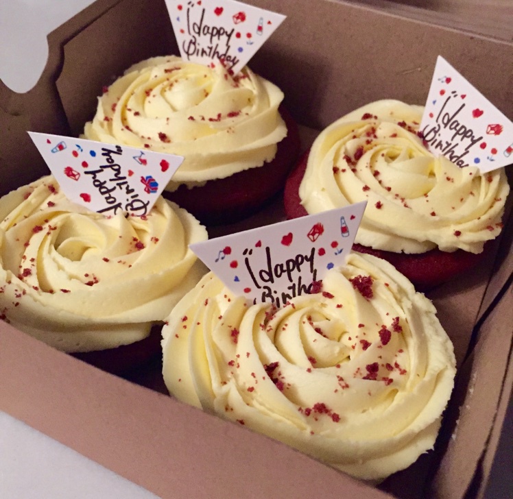 传统红丝绒杯子蛋糕（极软无泡打粉）Red velvet cupcake