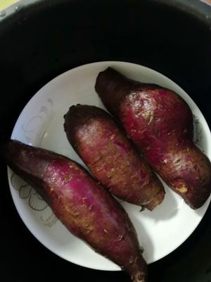 奶香超浓郁的紫薯糕、紫薯馅的做法 步骤1