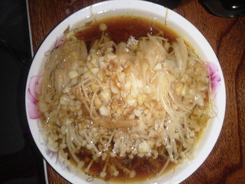 蒜蓉蒸金针菇