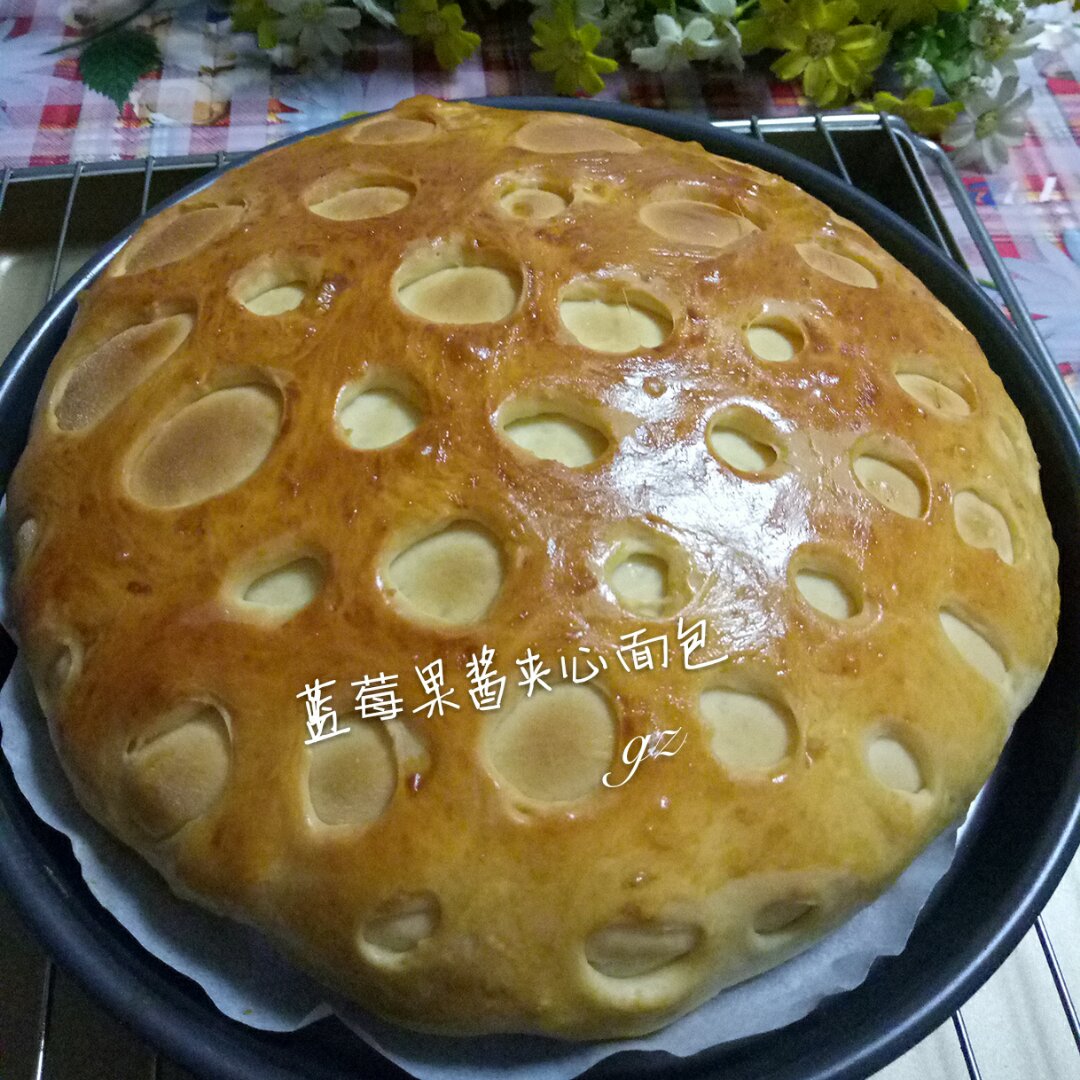 网纹果酱夹心面包
