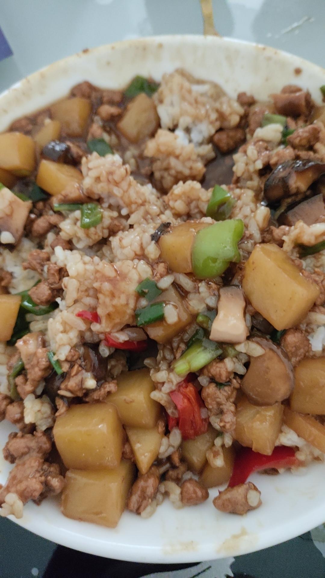 ㊙️香菇土豆肉沫拌饭❗️比外卖还好吃