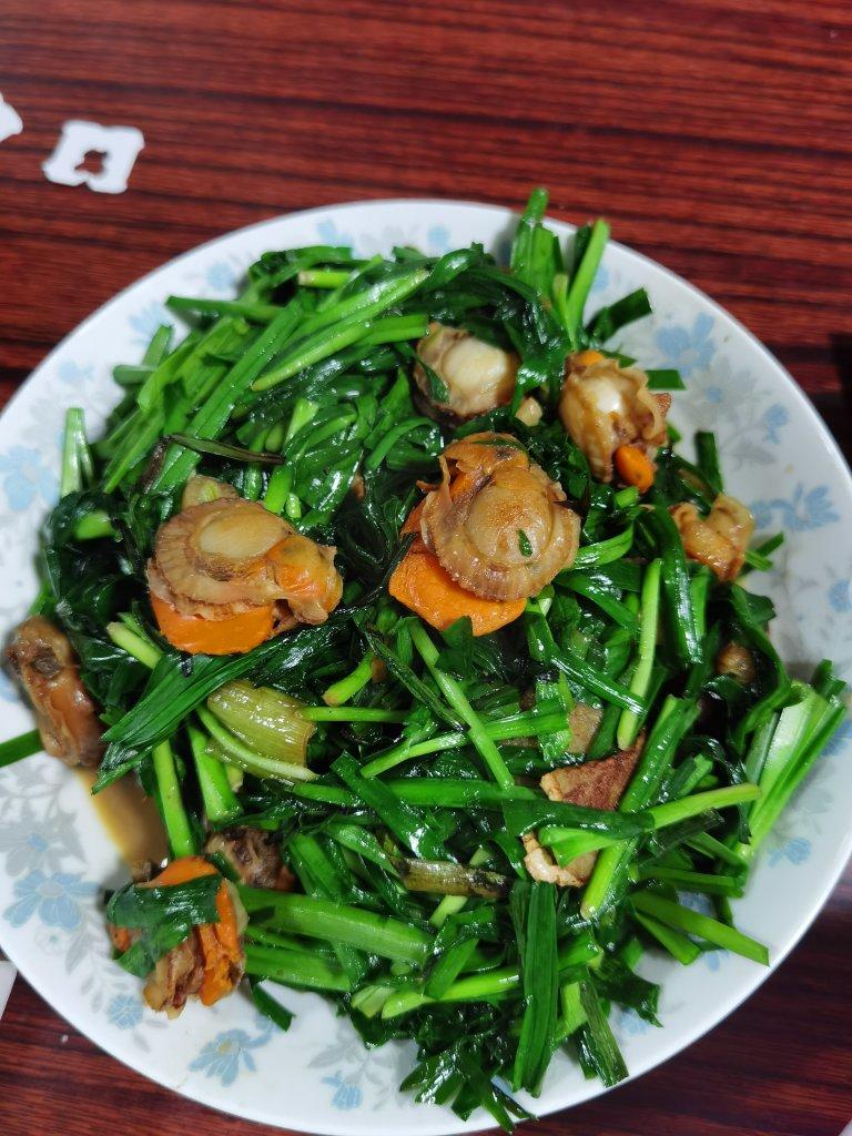 大饼子脸做的扇贝肉炒韭菜