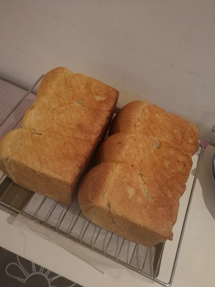 省时省力的酸奶全麦吐司（一次发酵or冷藏发酵）