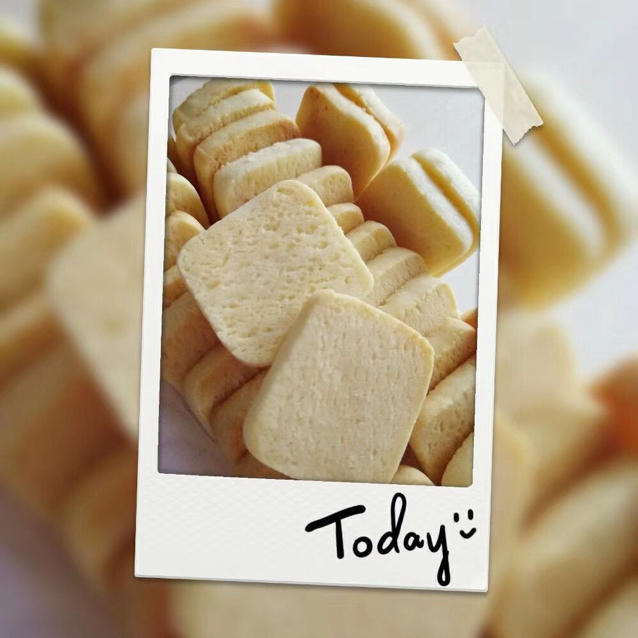 极简风炼奶小饼干