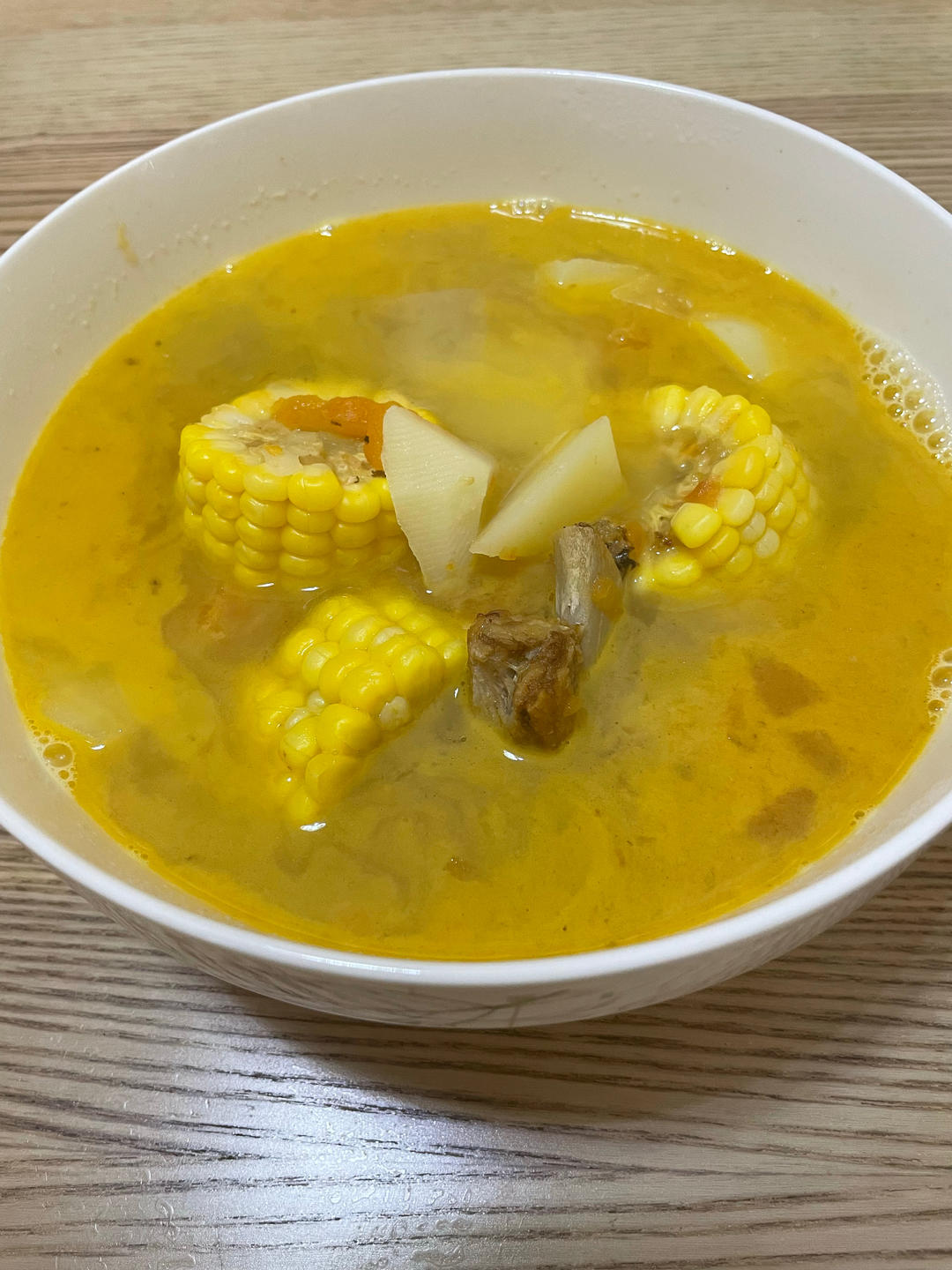 好喝的玉米排骨汤🌽