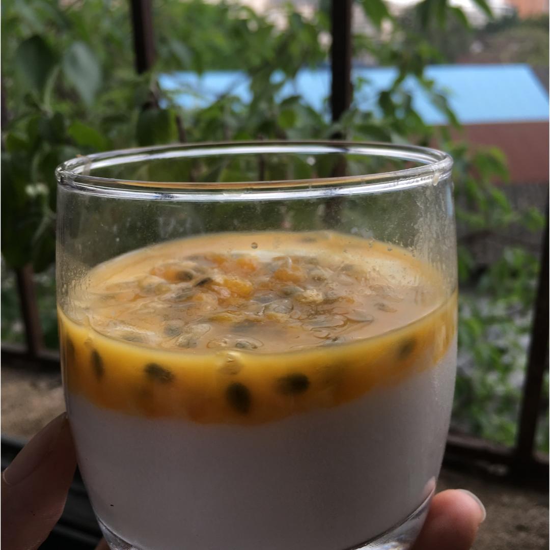 百香果酸奶
