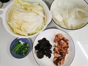 下饭神器，川味腊肠炒白菜的做法 步骤1