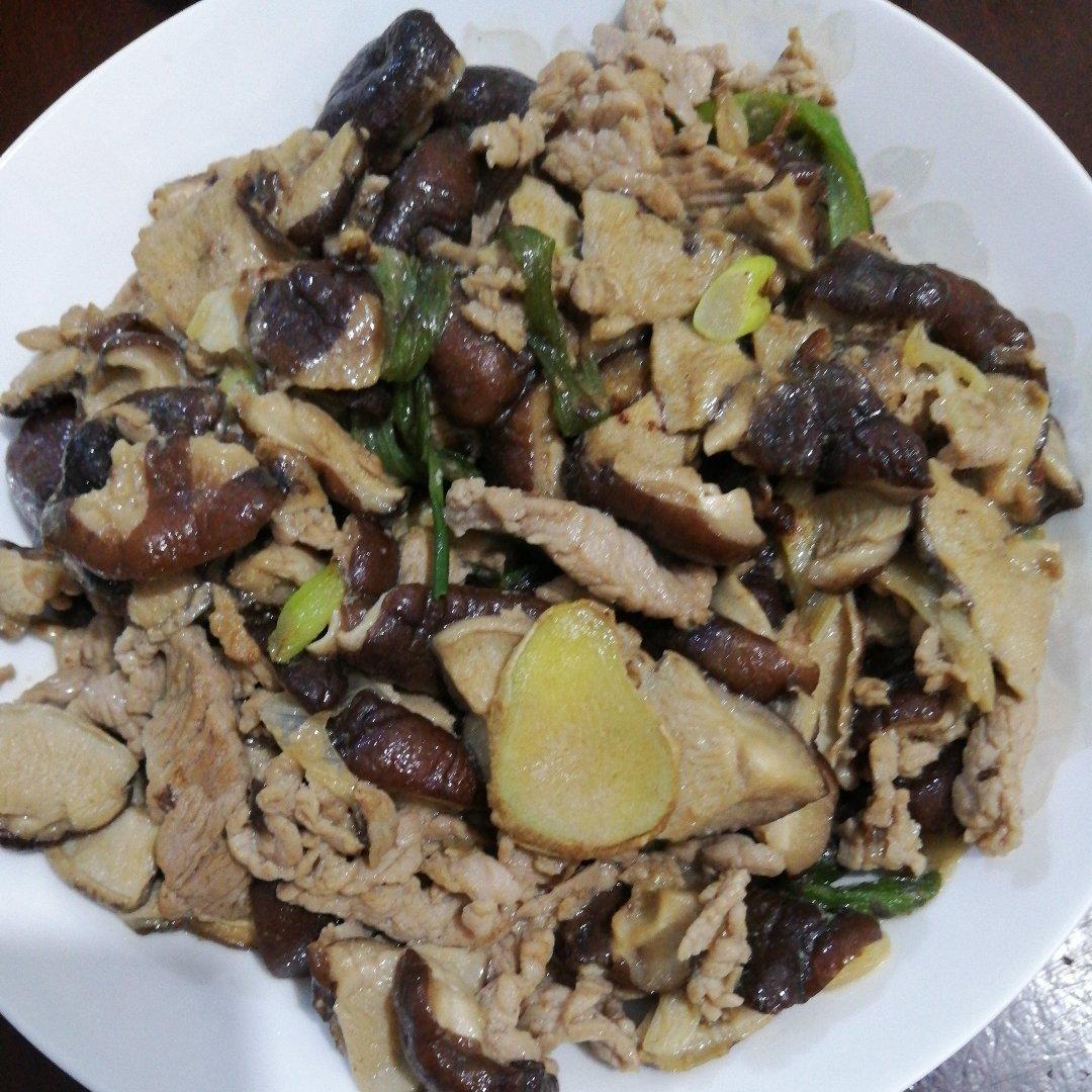 香菇炒肉