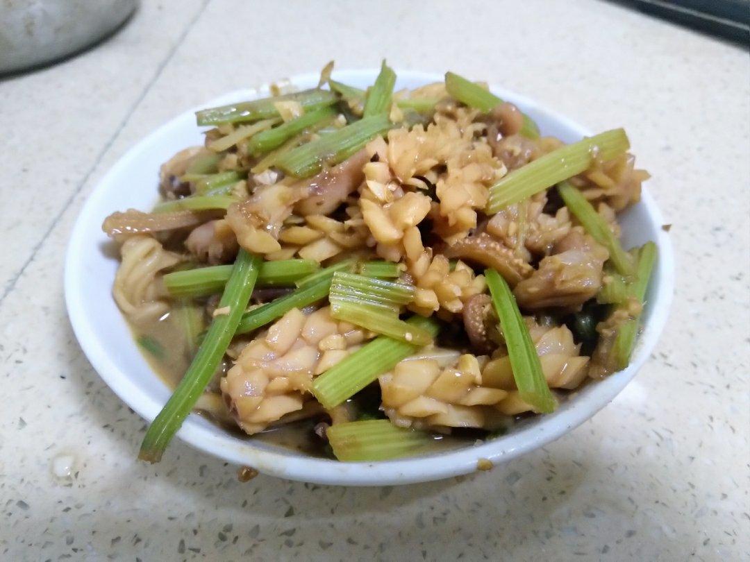 爆炒鱿鱼