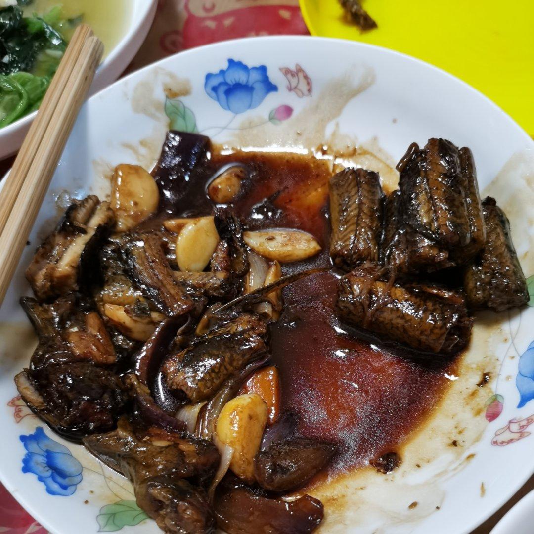 大蒜烧鳝鱼