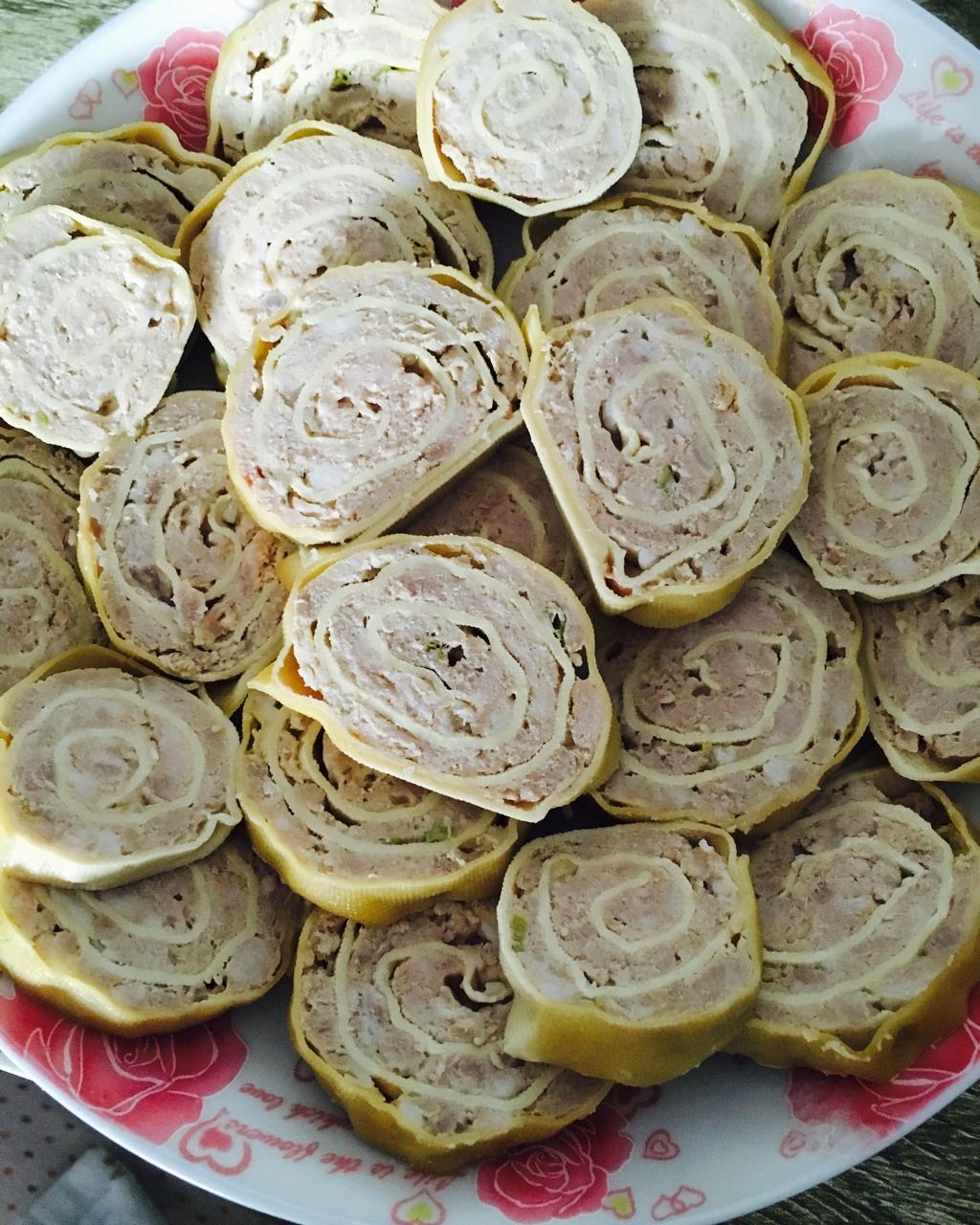 做的豆腐皮肉卷