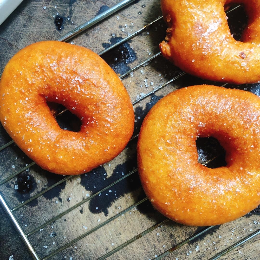 油炸甜甜圈