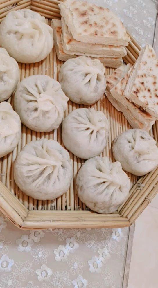 一出笼就抢光的青萝卜丝肉包