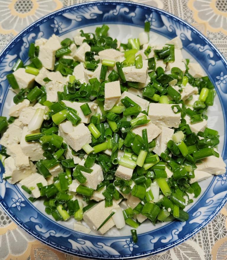 小葱拌豆腐的做法