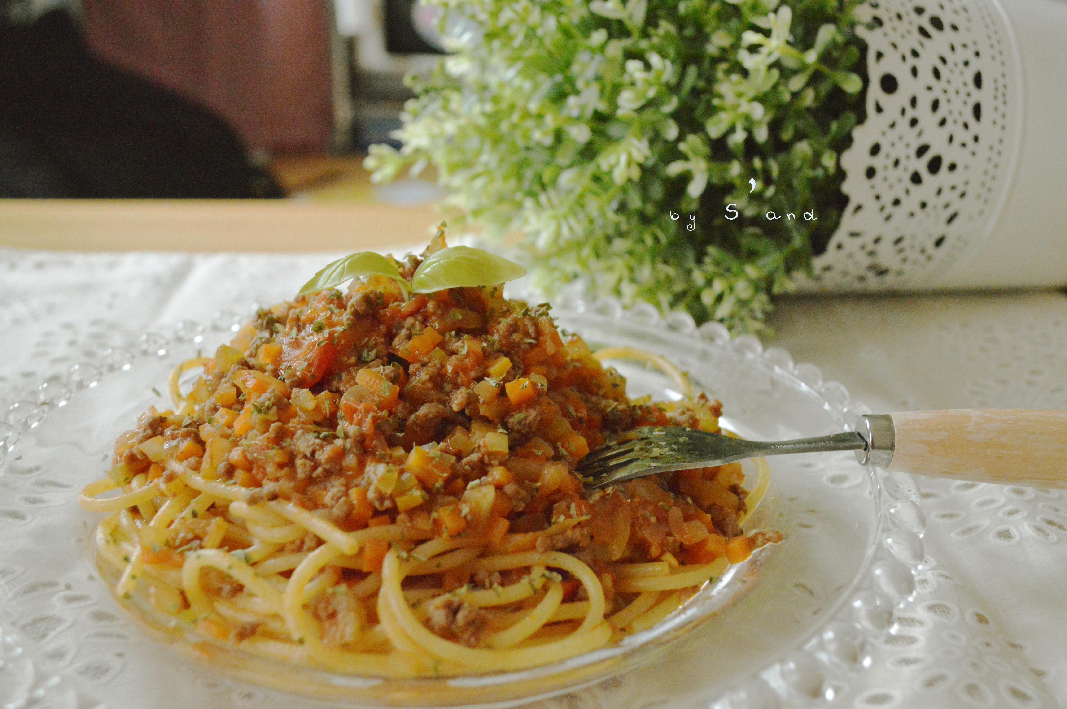 超级美味正宗的意大利番茄肉酱面的做法