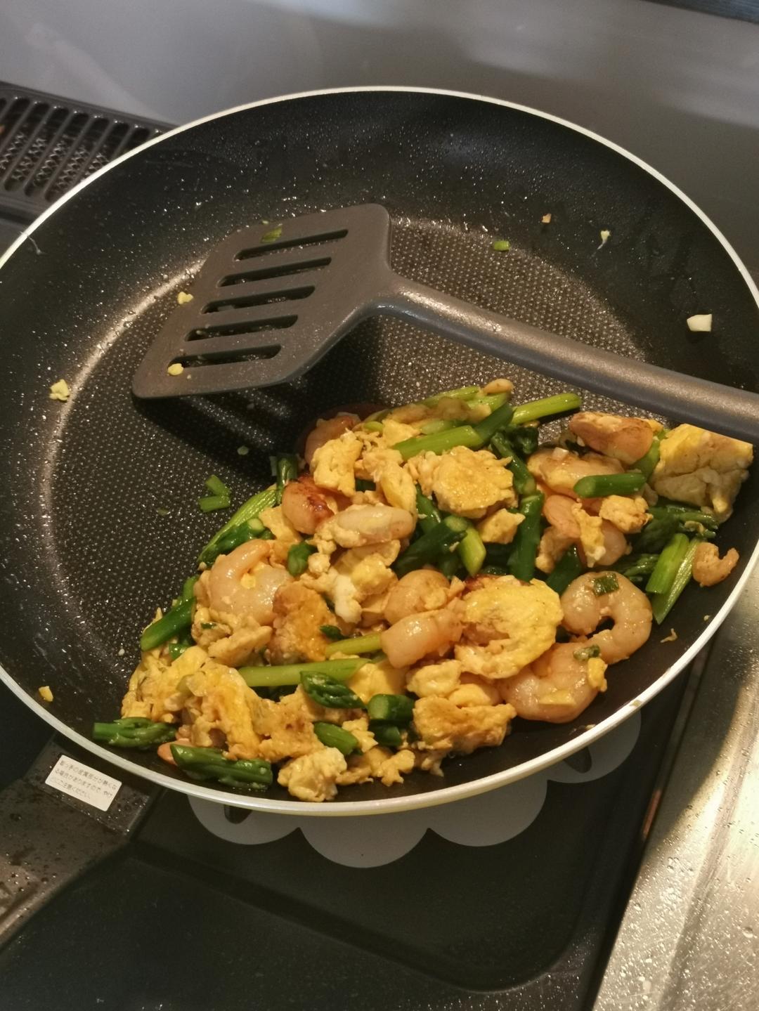 芦笋蛋滑炒虾仁