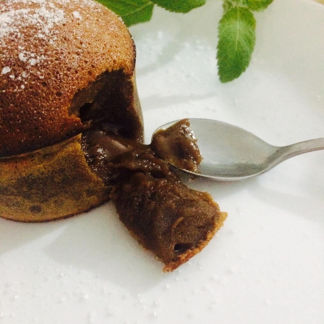 爆浆巧克力蛋糕——心太软的做法