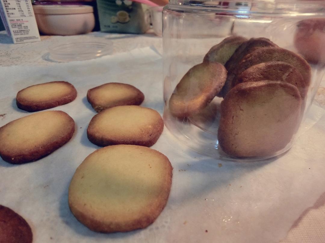 极简风炼奶小饼干