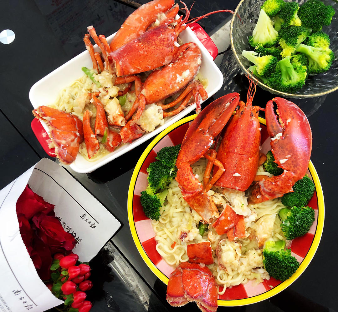 老广东酒楼的龙虾伊面