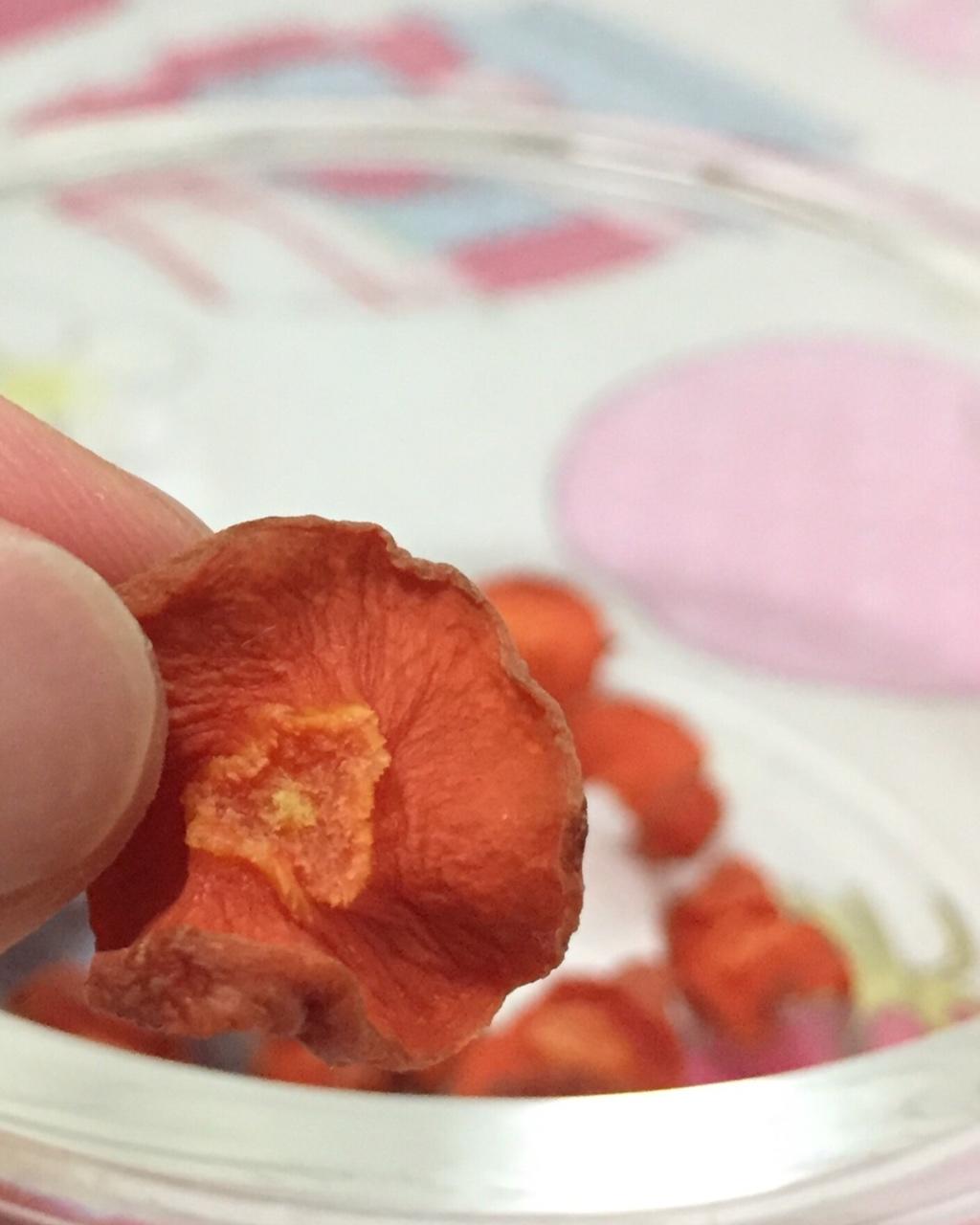 依照子瑜妈妈的方子制作的胡萝卜干，给宝宝当零食