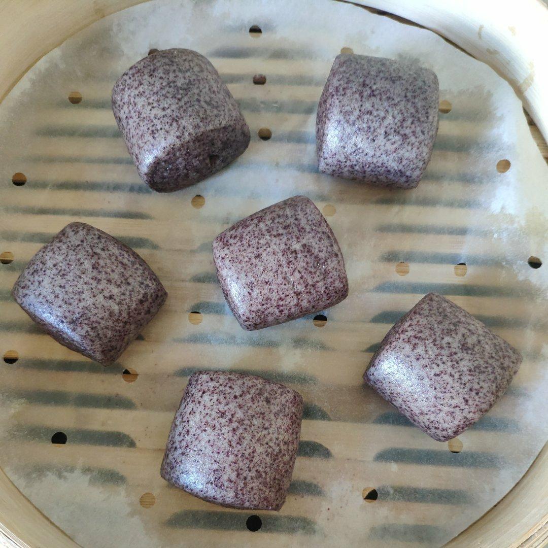 黑米粉刀切馒头