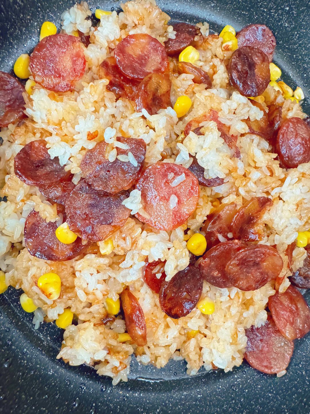 零失败 绝对惊艳 广式腊肠葱油煲仔饭(极简电饭煲版)