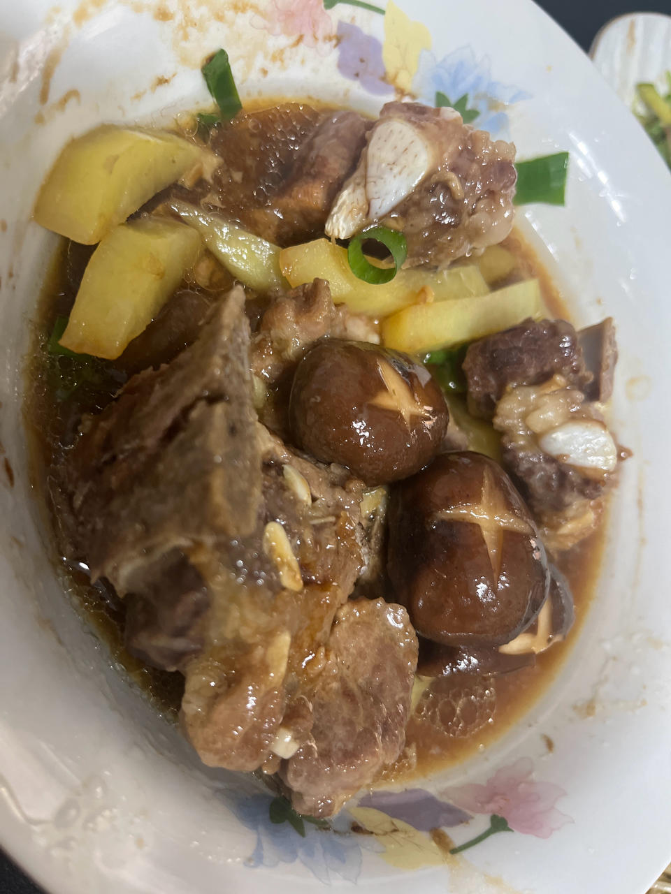 蒸鲜香菇排骨