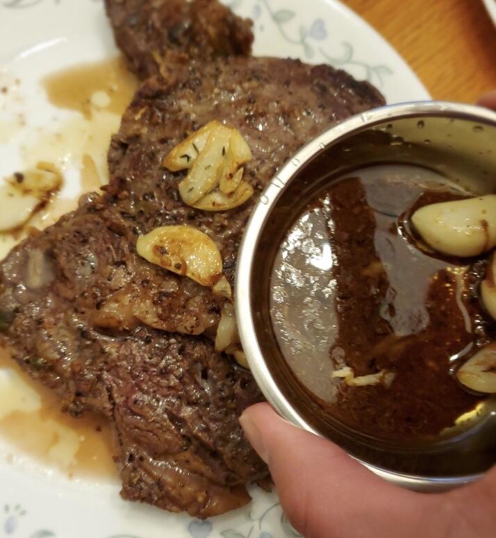 铸铁锅煎牛排