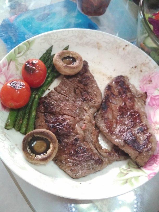 黑椒牛排