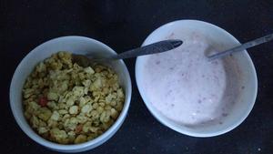 水果谷物燕麦酸奶木糠杯的做法 步骤1