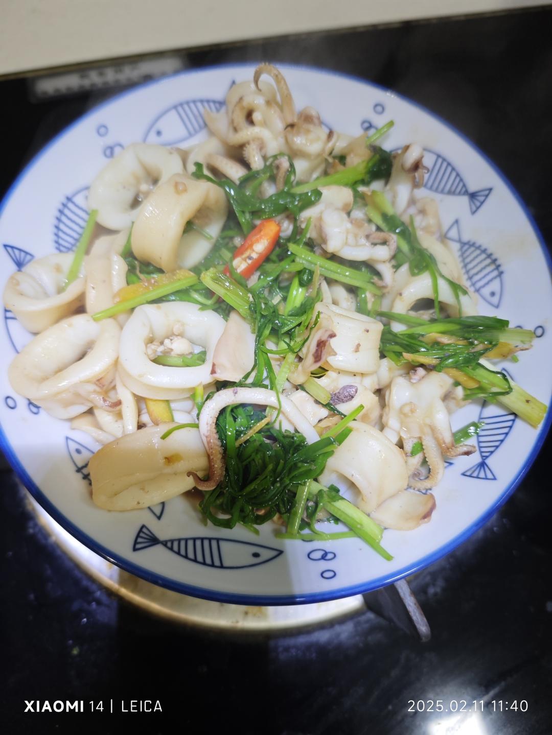 韭菜炒小鱿鱼