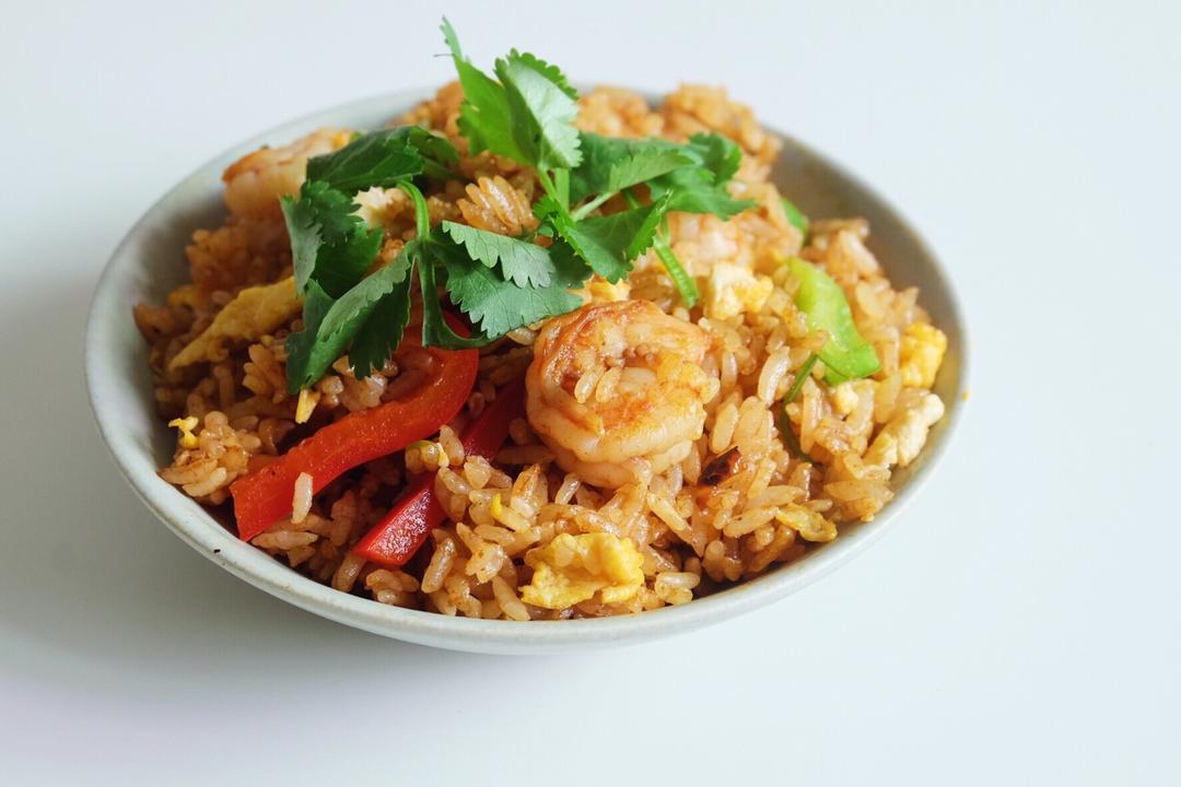 泰式红咖喱海鲜炒饭