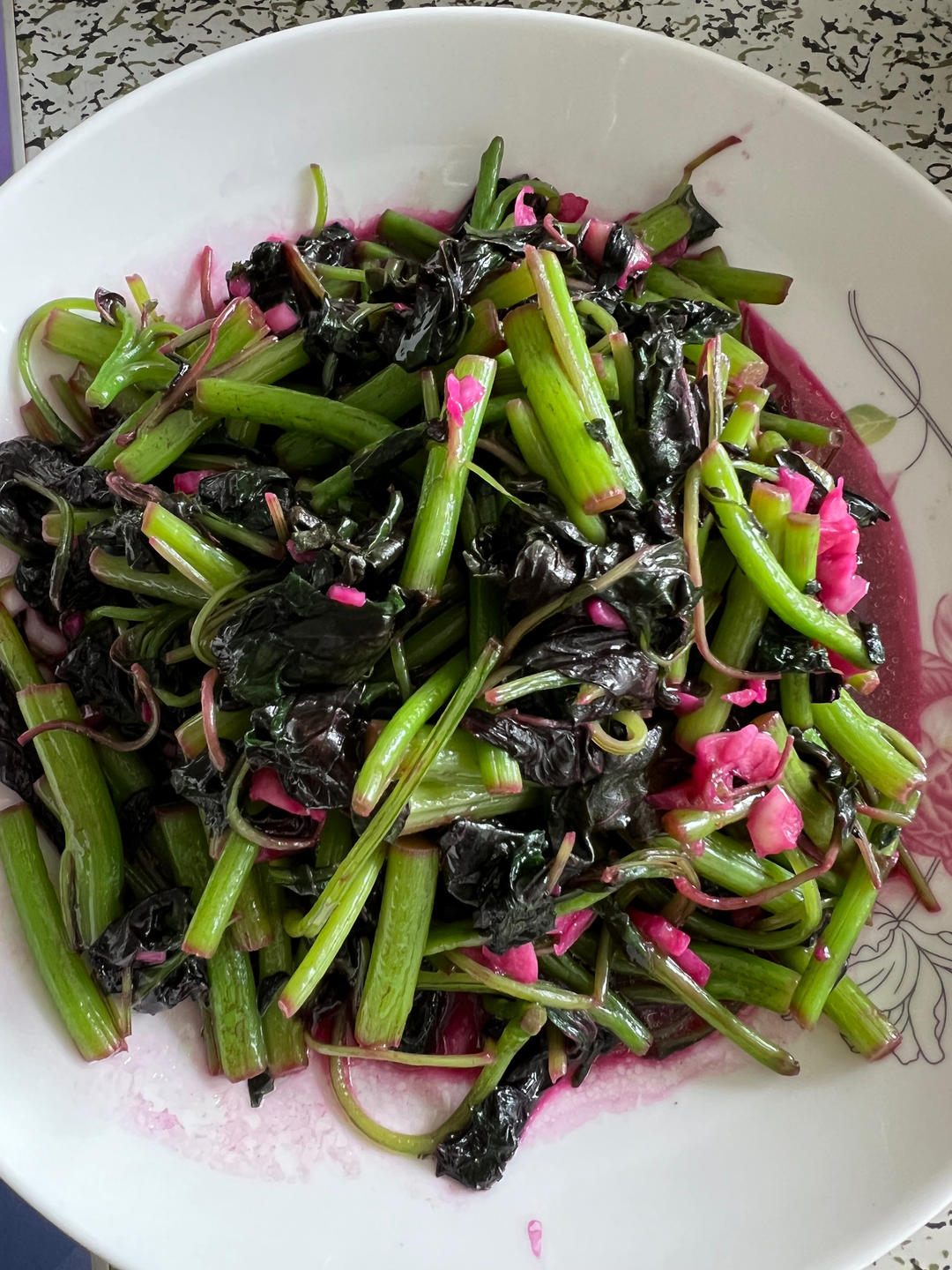 蒜茸炒红苋菜