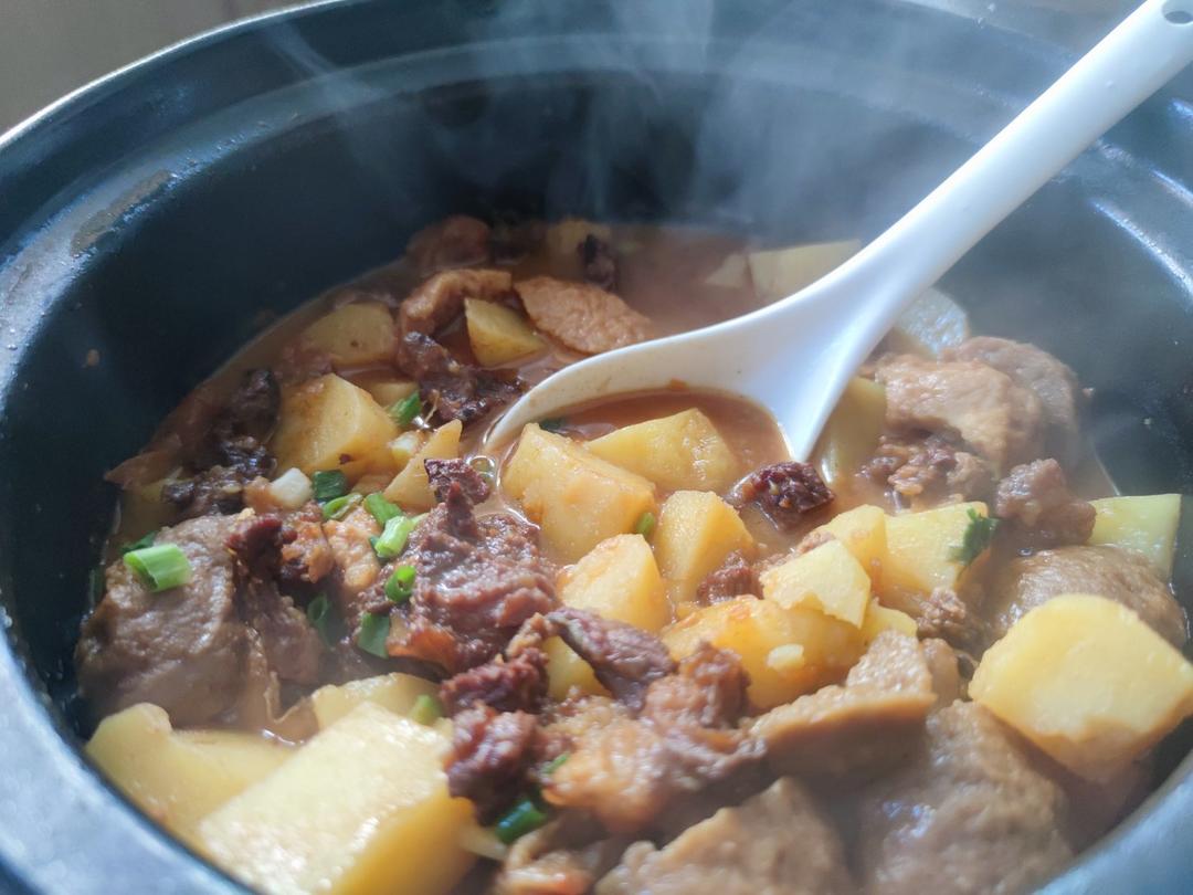 番茄土豆炖牛腩