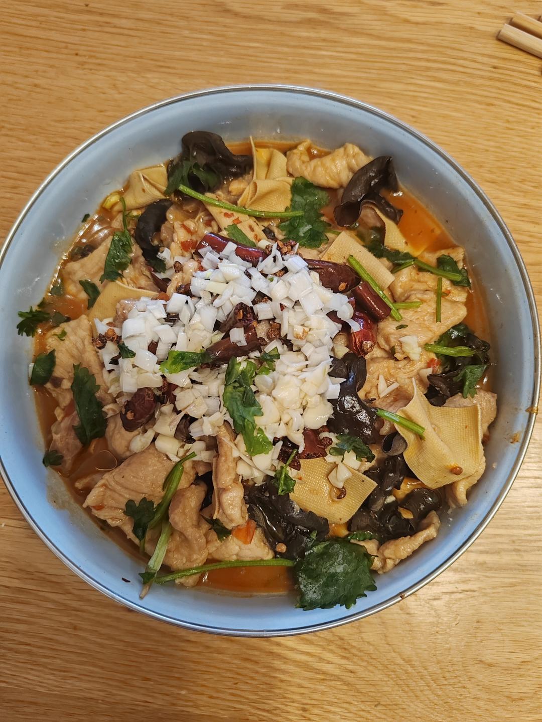 厨师长教你：“水煮肉片”的正宗做法，这味道真的很四川