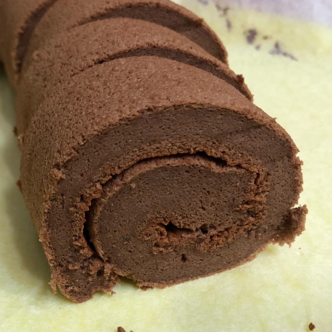 没什么大不了滴做的超浓郁卷不裂的巧克力蛋糕卷