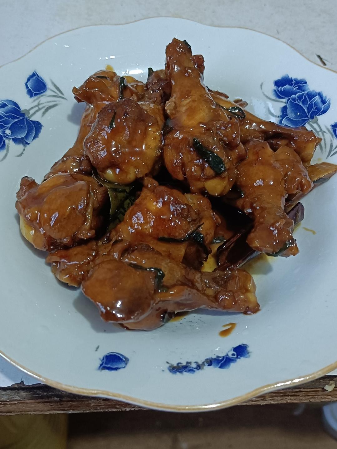 家常红烧小鸡翅根
