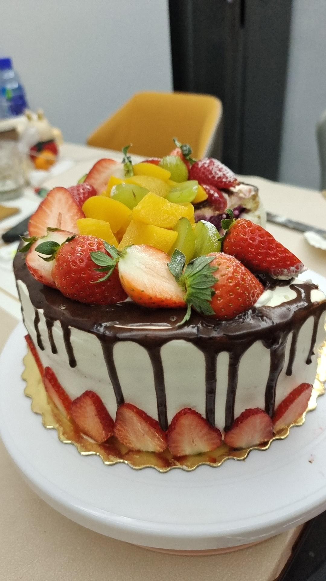私房烘焙｜奥利奥淋面生日蛋糕