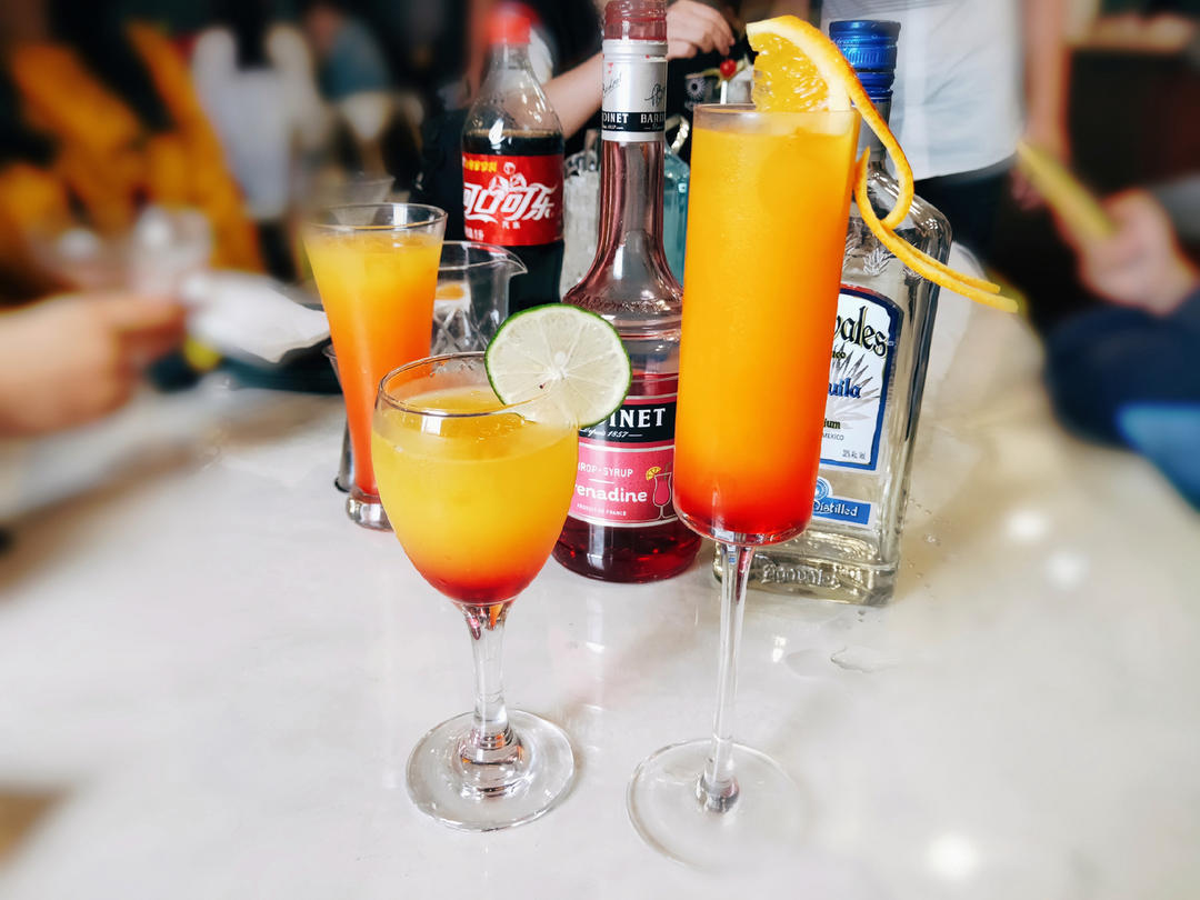龙舌兰日出 Tequila Sunrise 鸡尾酒