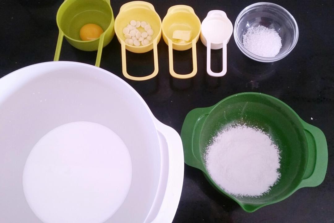 纯奶手撕吐司的做法 步骤1