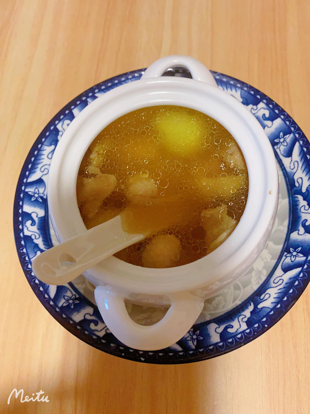 鹌鹑蛋漂亮的剥壳