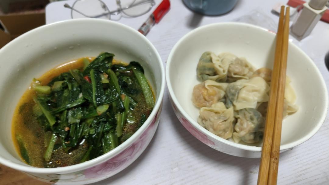 蒜蓉耗油清炒油麦菜，减脂快手菜，宝宝超爱，傻瓜步骤，屡试不爽，好吃且下饭，鲜香爽口！！