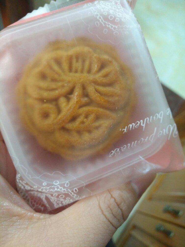 广式月饼——蛋黄莲蓉月饼