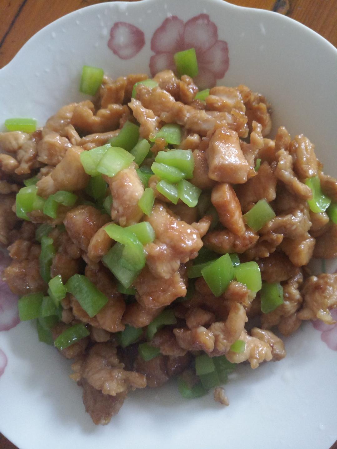 青椒炒鸡腿肉（大厨级别）